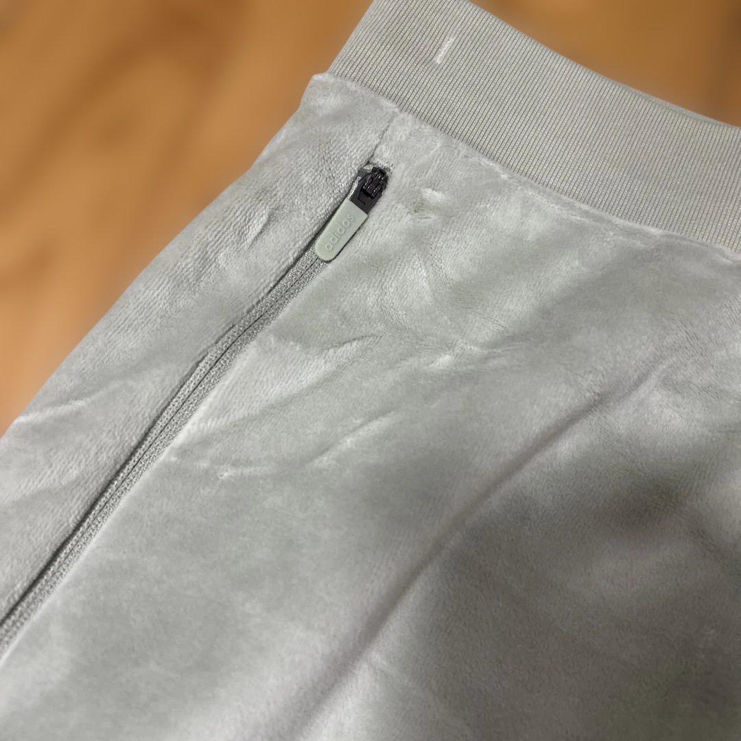 adidas バスケットボールベロアパンツ　スウェット　Mサイズ