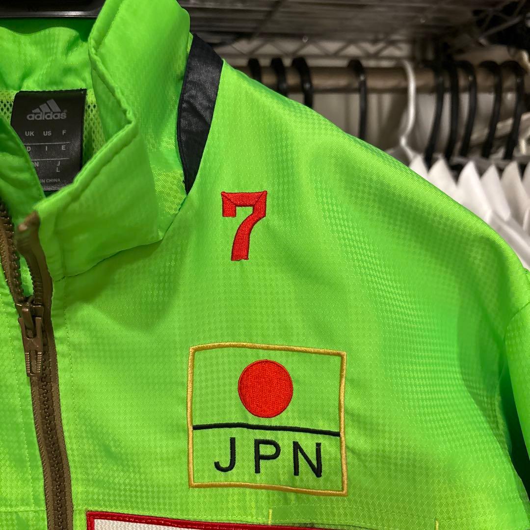 アディダスプロフェッショナル ウィンドジャケット