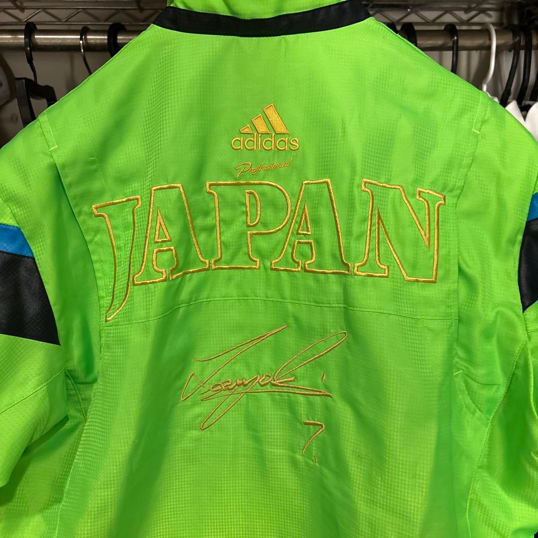 アディダスプロフェッショナル ウィンドジャケット