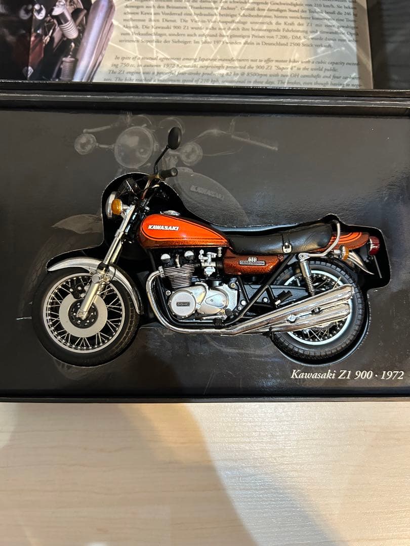 【未使用品】カワサキ Z1 900 1/12 ミニカー ミニチャンプス