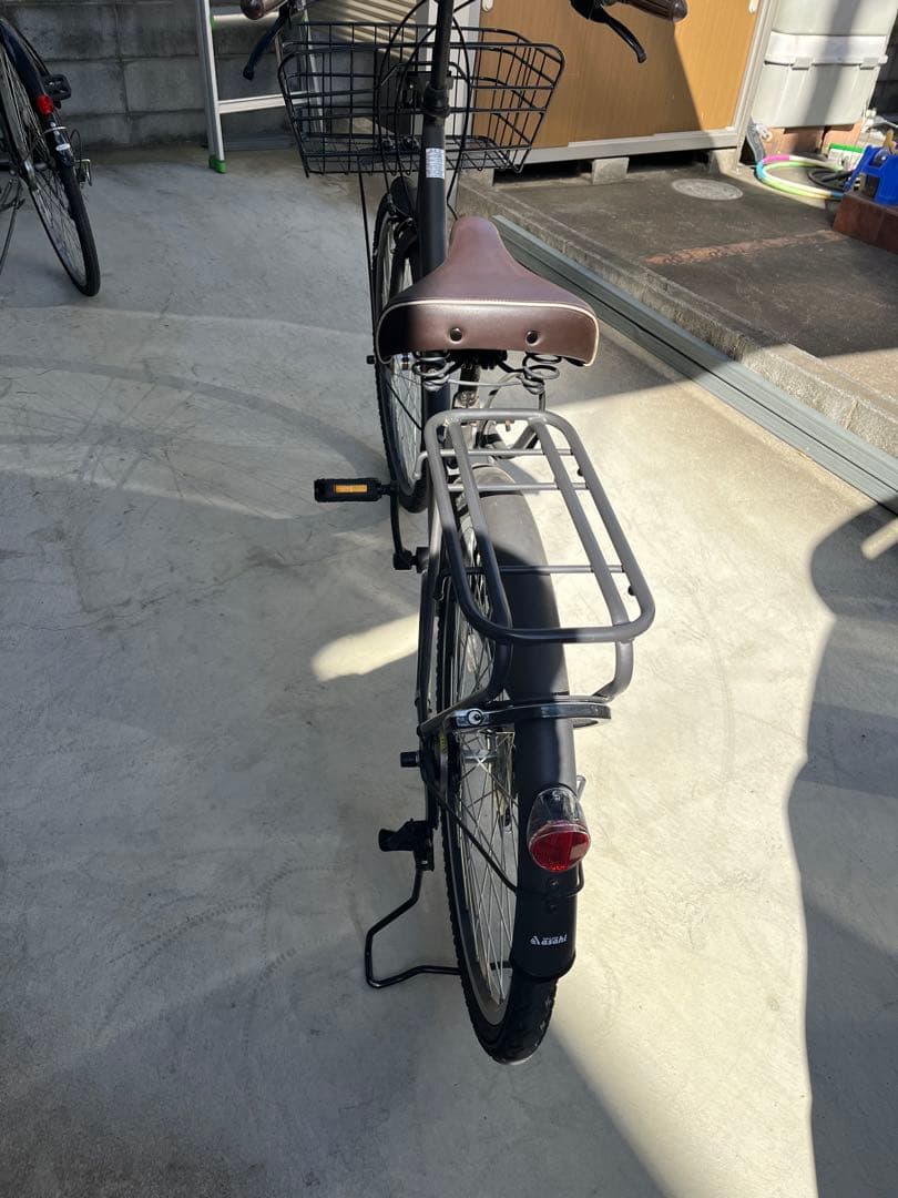 BOLDLINE シティサイクル グレー 前面バスケット付き26インチ自転車