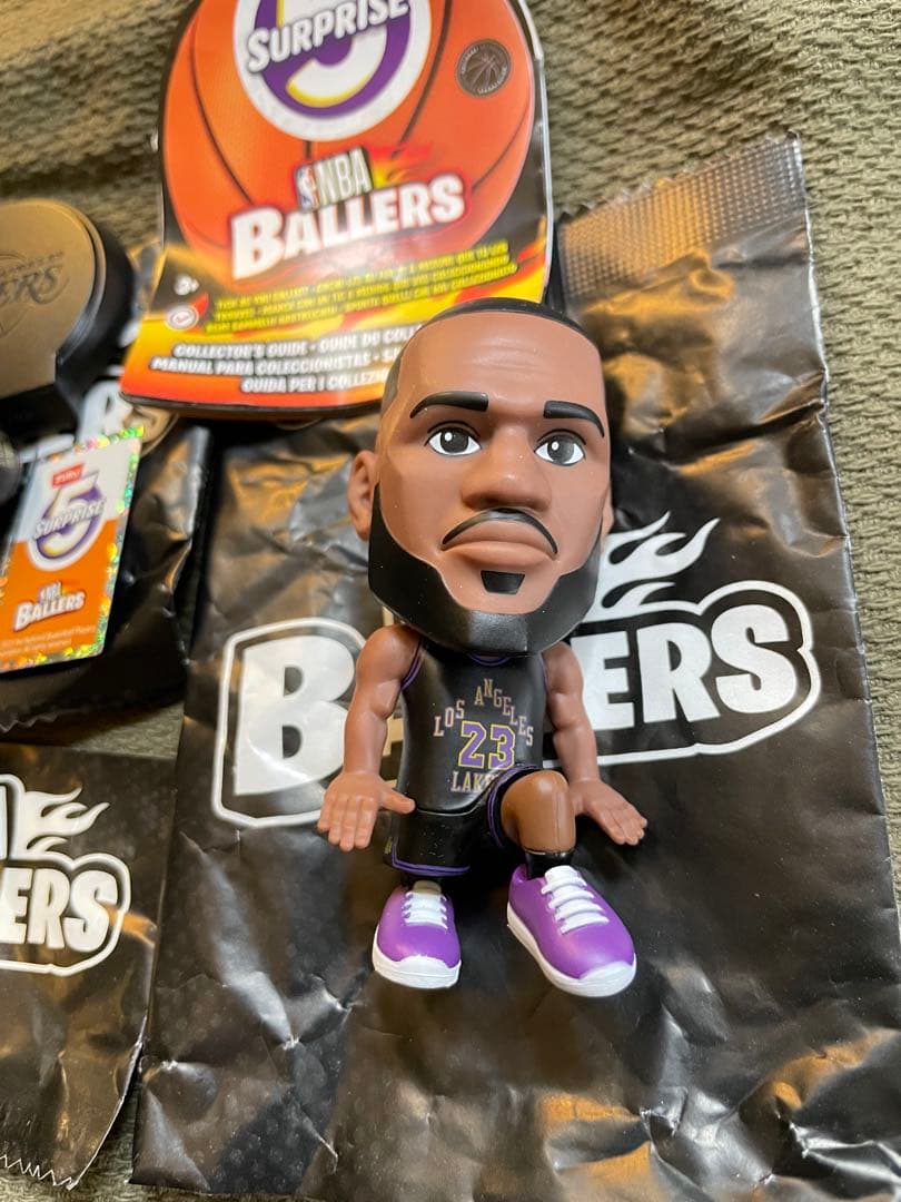 NBA BALLERS LEBRON JAMES SR レブロン　ジェームズ