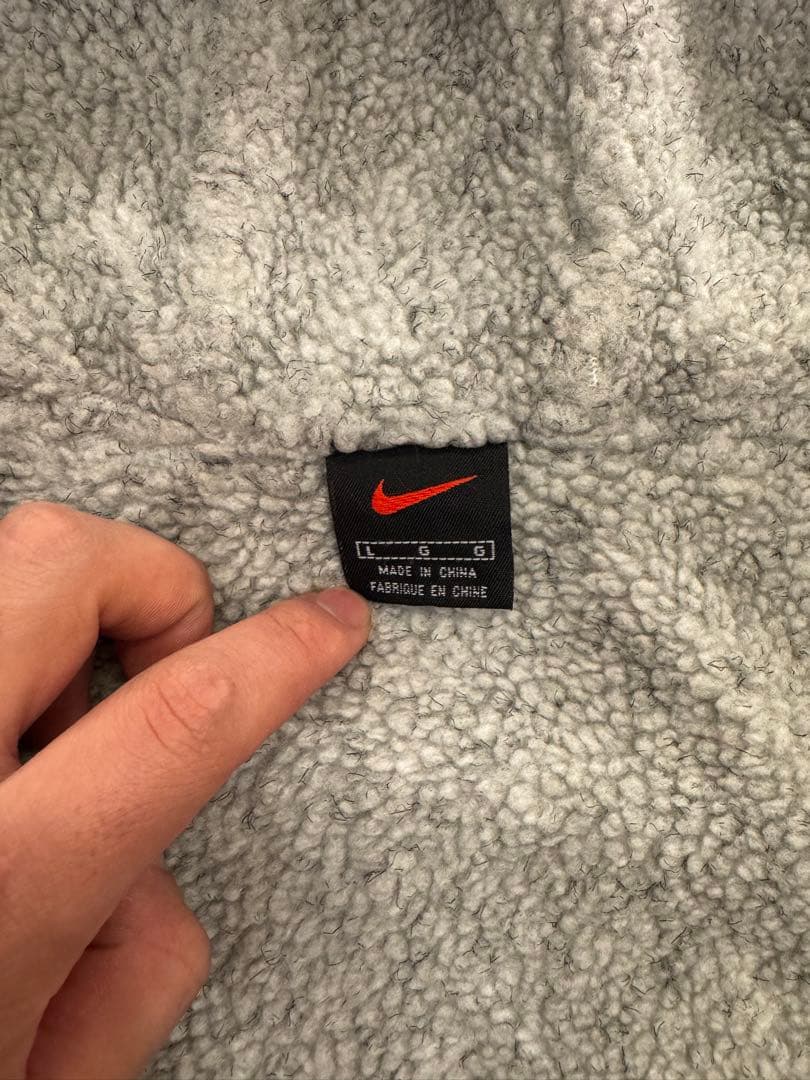 Nike ベンチコート ブラック フード付き