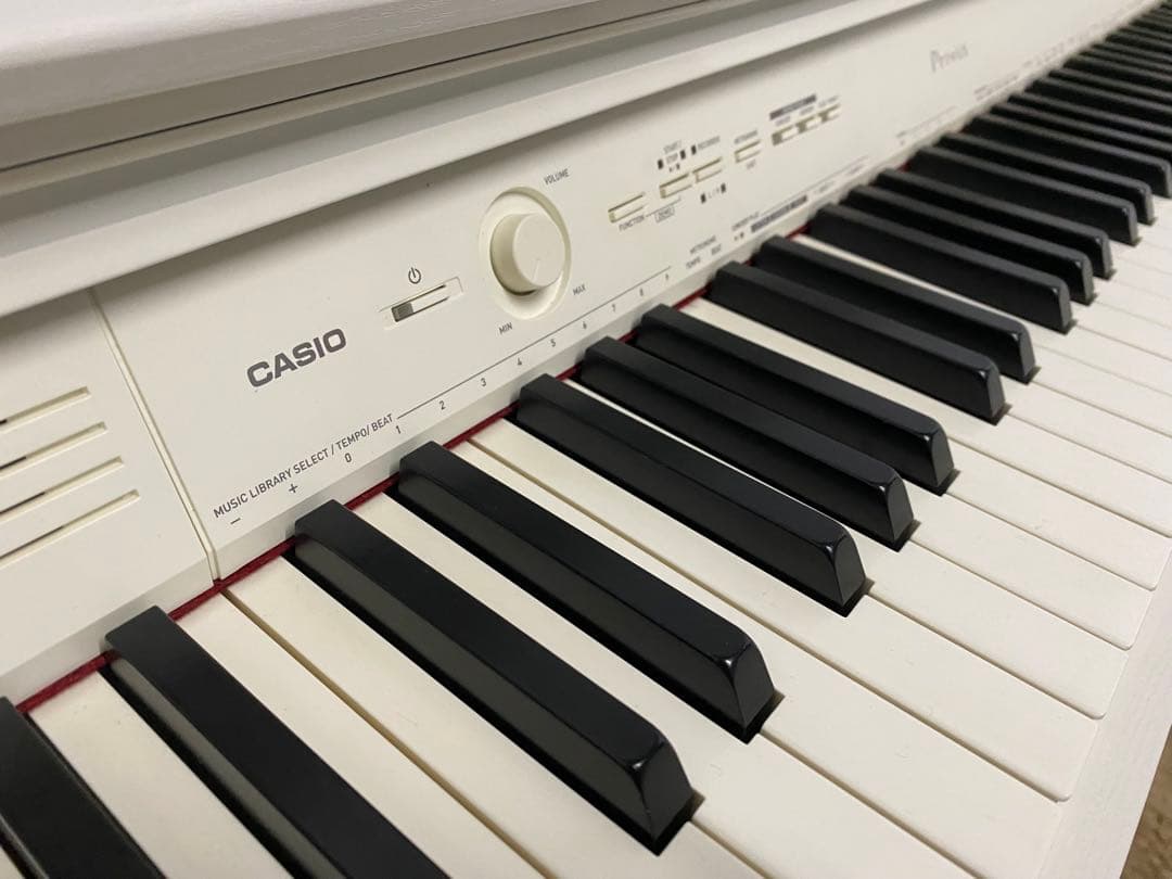 電子ピアノ　CASIO PX-760 コンパクト設計♪