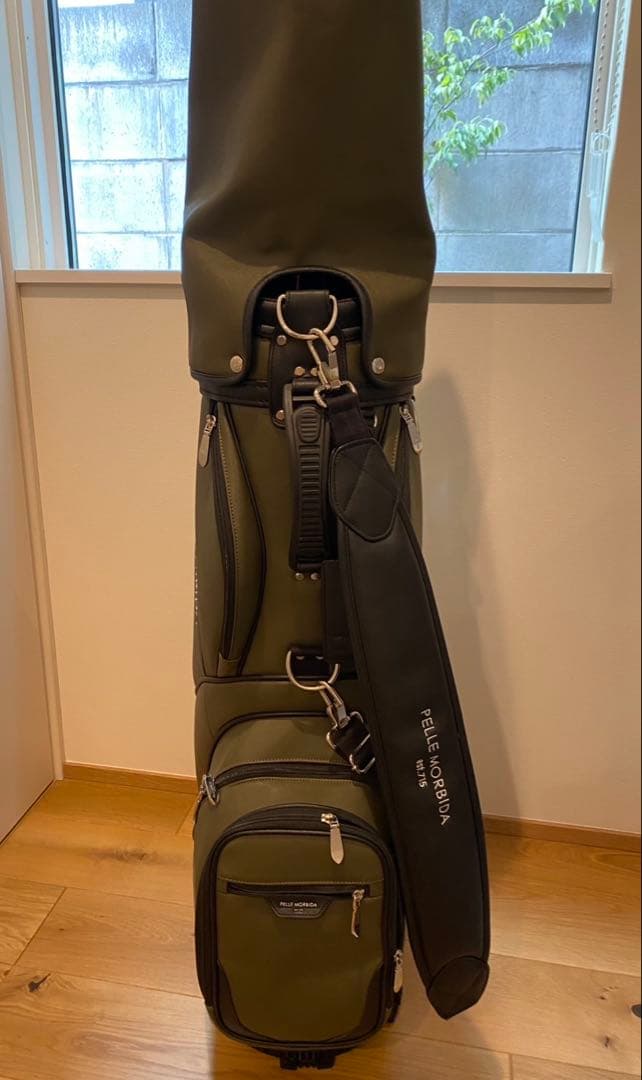 Pelle Morbida TravisMathew キャディバッグ