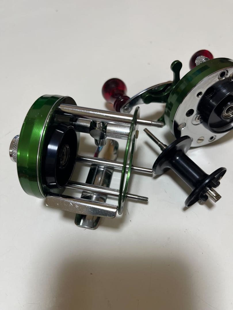アブ　ABU アンバサダー　2500c グリーン