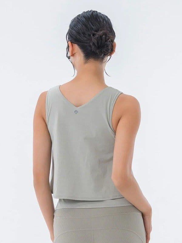 【新品】SUKALA カップ付きフレアタンクトップ ライトカーキ S