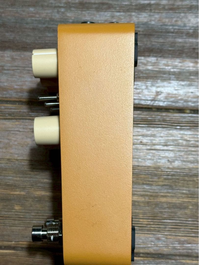 ユニバーサルオーディオ Enigmatic '82 Overdrive Amp