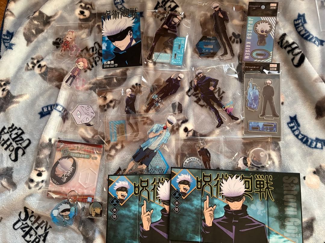 アニメグッズ多数　ノンジャンル　まとめ売り　大量　段ボール　140サイズ