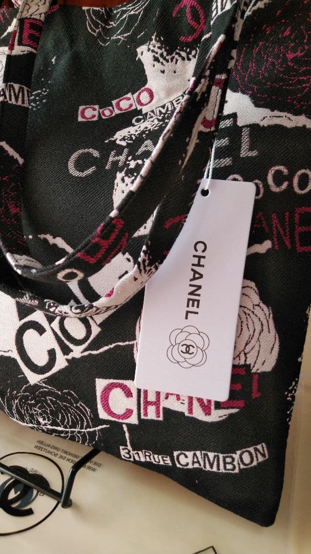 CHANELノベルティ♡グラフィティトートバック