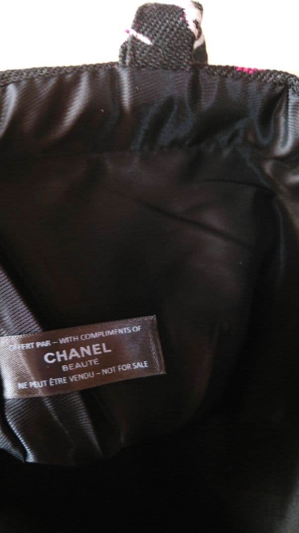 CHANELノベルティ♡グラフィティトートバック