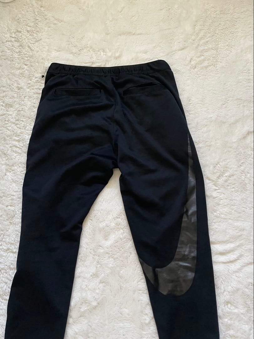 Nike DRI-FIT ブラックジャージパンツ Sサイズ