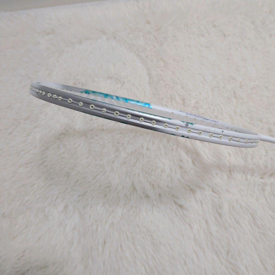 美品✨️バドミントン YONEX NANOFLARE 300 ホワイト/グリーン