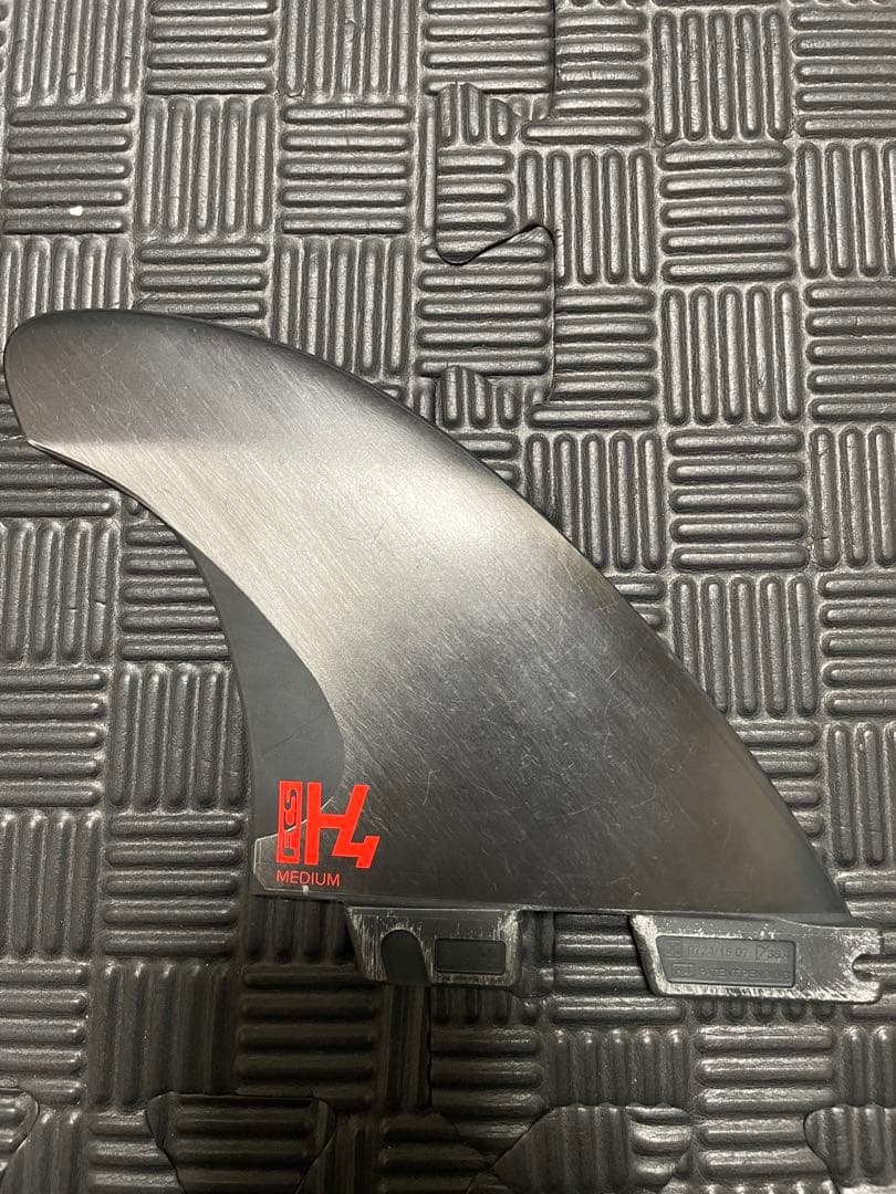 H4 フィン　FCS トライフィン　Mサイズ　h4