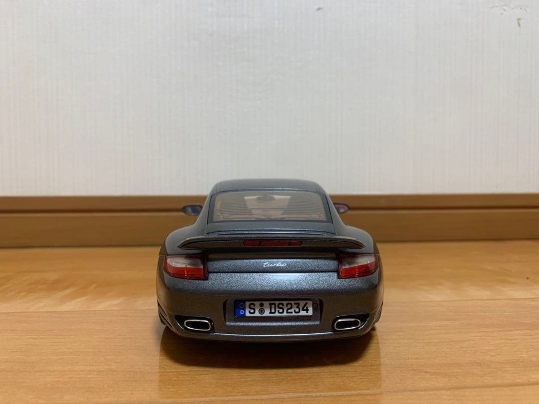 ポルシェ911ターボ ミニカー グレー
