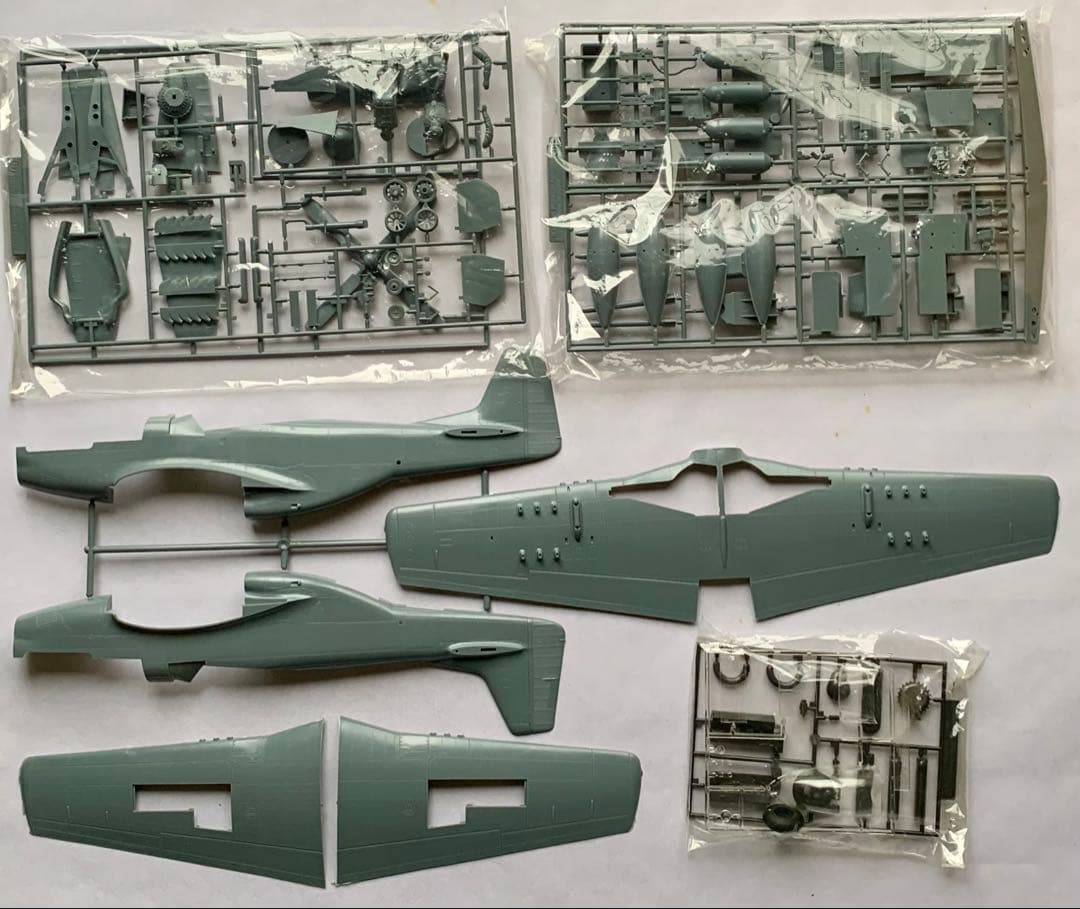 P51 ムスタング1/24 プラモデル 絶版レア 希少品