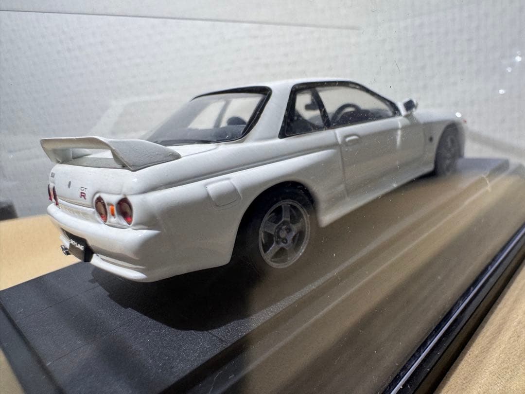 SKYLINE GT-R (BNR32) ミニカー1/43