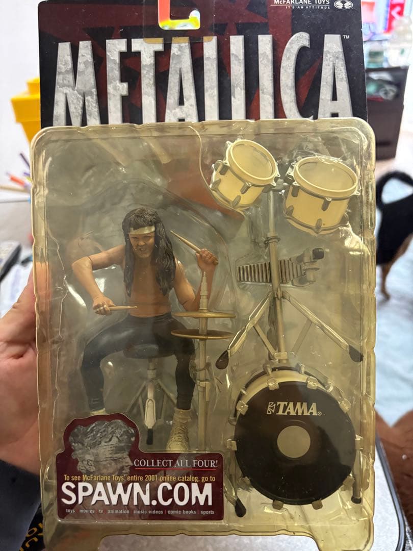メタリカ　フィギュア
