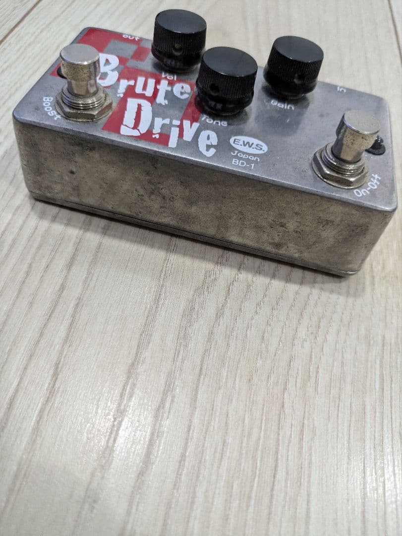 ギター EWS BRUTE DRIVE