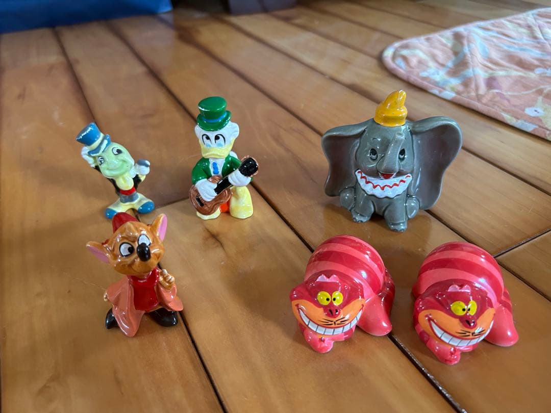 ディズニー　陶器　置物