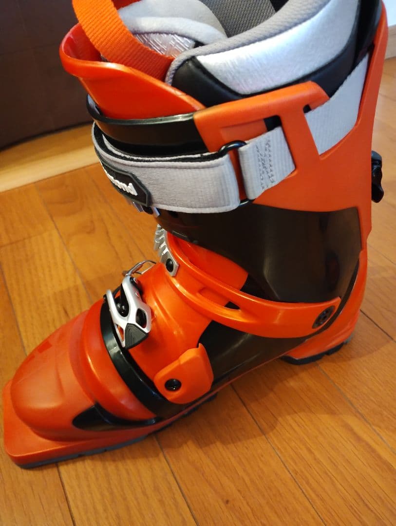 　テレマークブーツ　シーカー　27.5cm