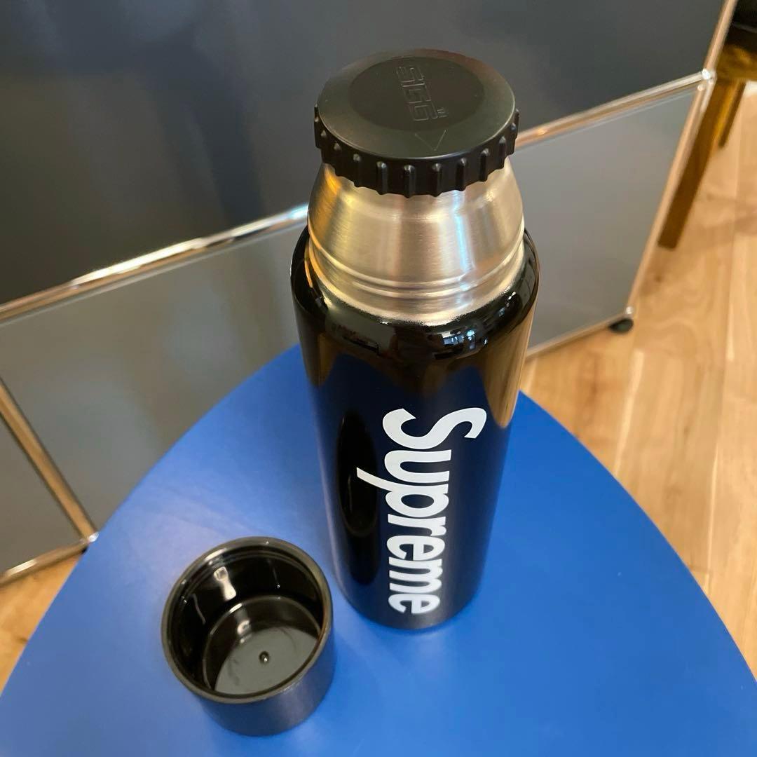 弁当箱・水筒 supreme Vacuum Insulated 0.75L Bottle