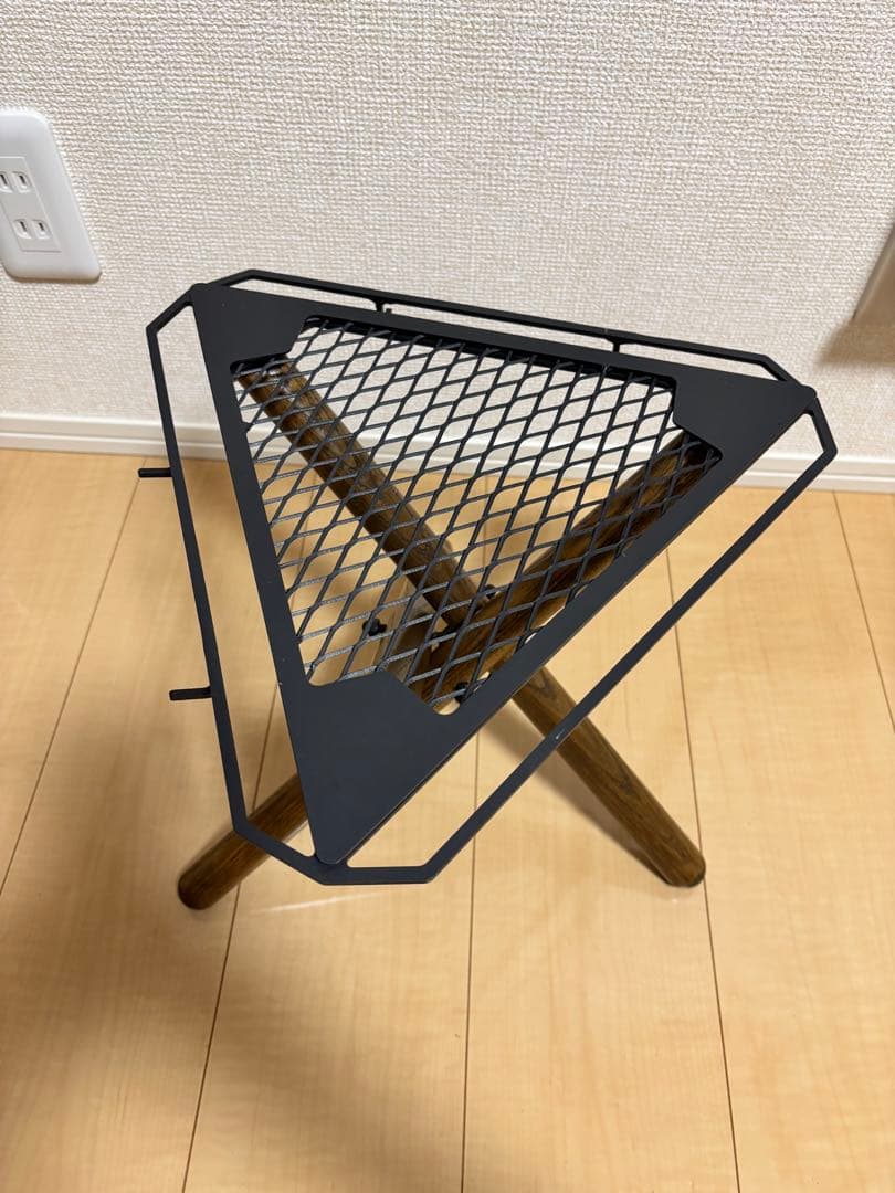 SomAbito TAKIBI SIDE STAND 三角テーブル