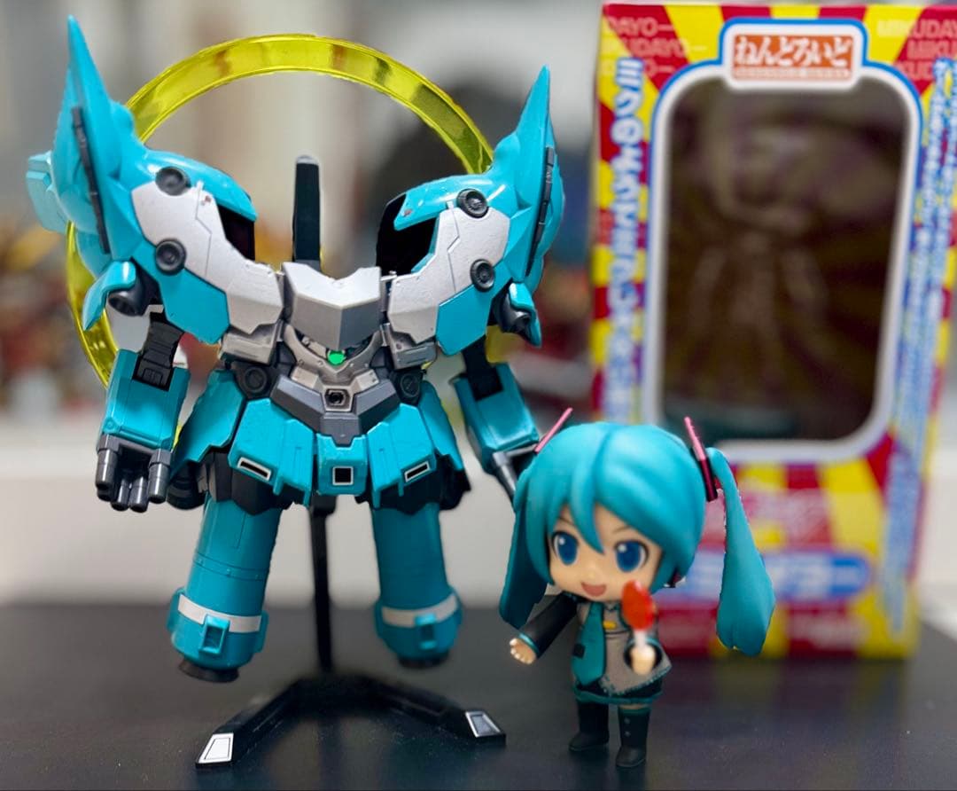 ガンダムと初音ミク？コラボ　ミクダヨー +ネオジオング＝ミクダヨングとおまけ付き