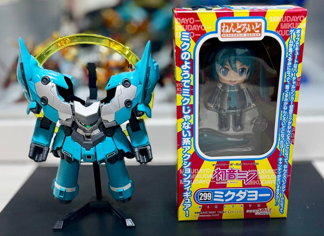 ガンダムと初音ミク？コラボ　ミクダヨー +ネオジオング＝ミクダヨングとおまけ付き