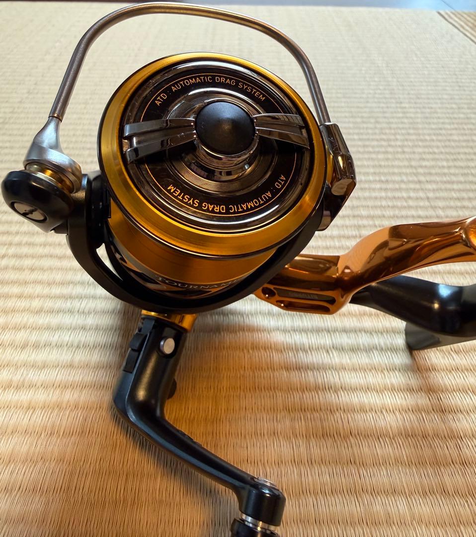 ダイワ 18トーナメントISO 2500SH-LBD 極上品