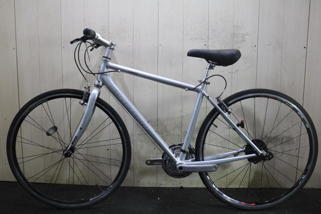 GIANT ESCAPE R3 700C アルミ 24速 465mmクロスバイク