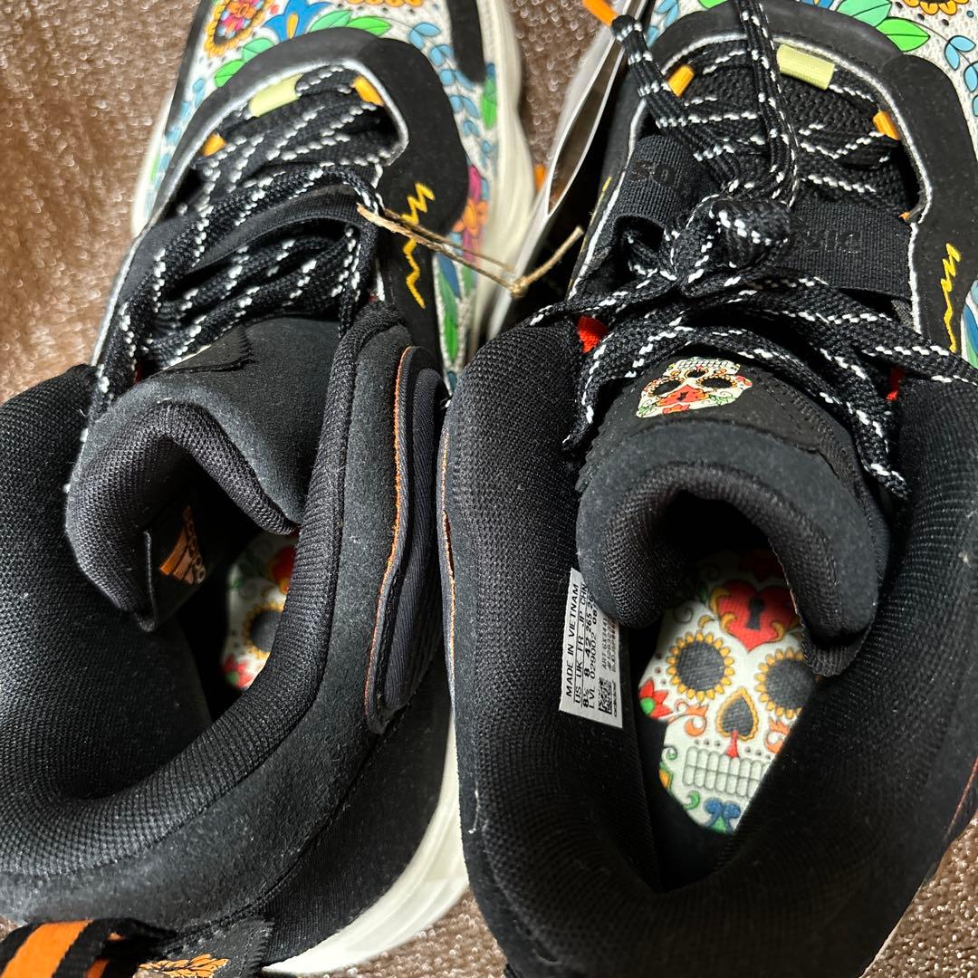 adidas GX3441 スニーカー スカル 柄