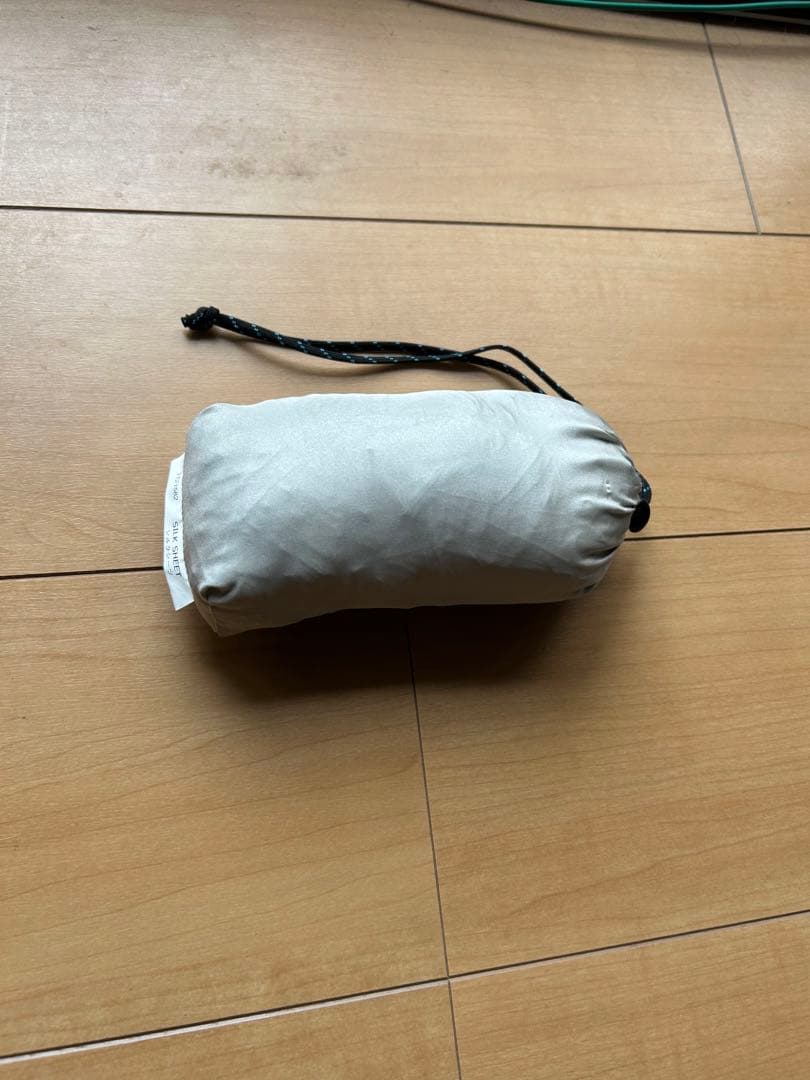 【最終値下げ　早い者勝ち】モンベル　シルクシーツ