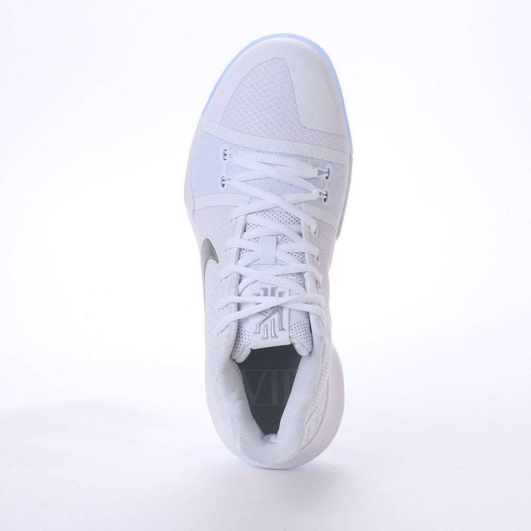 NIKE KYRIE 3 カイリー 3 ホワイト ナイキ kobe コービー