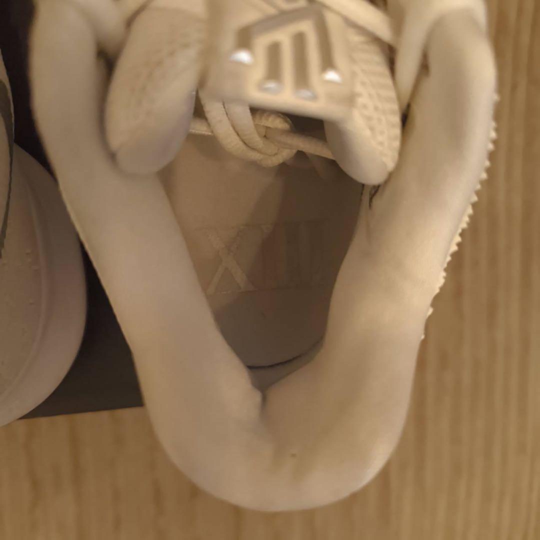 NIKE KYRIE 3 カイリー 3 ホワイト ナイキ kobe コービー
