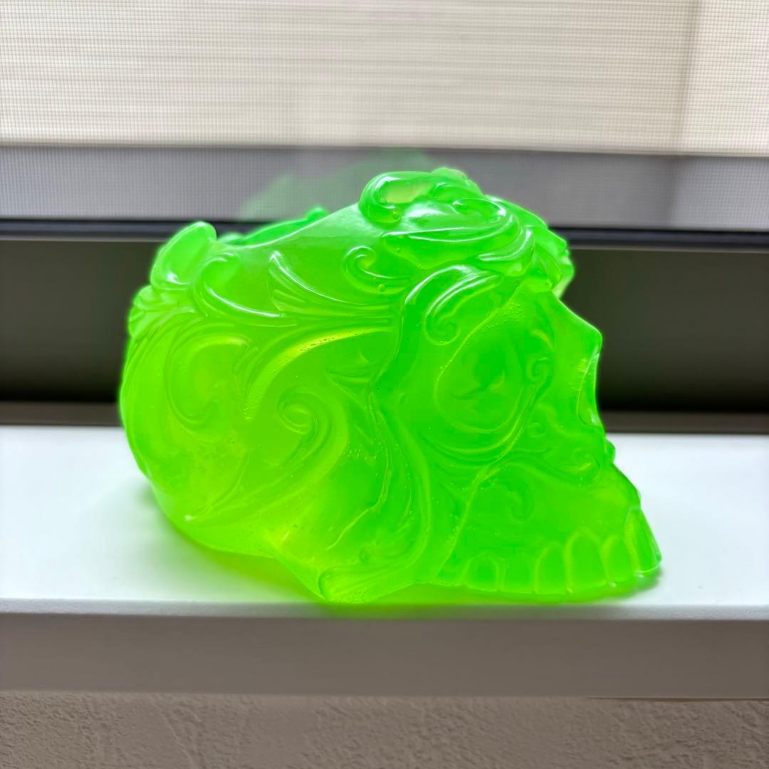レジン　骸骨の小物入れ（蓄光）　グリーン