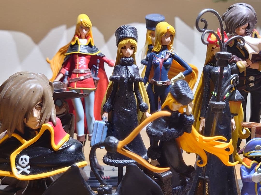 松本零士キャラクターフィギュア