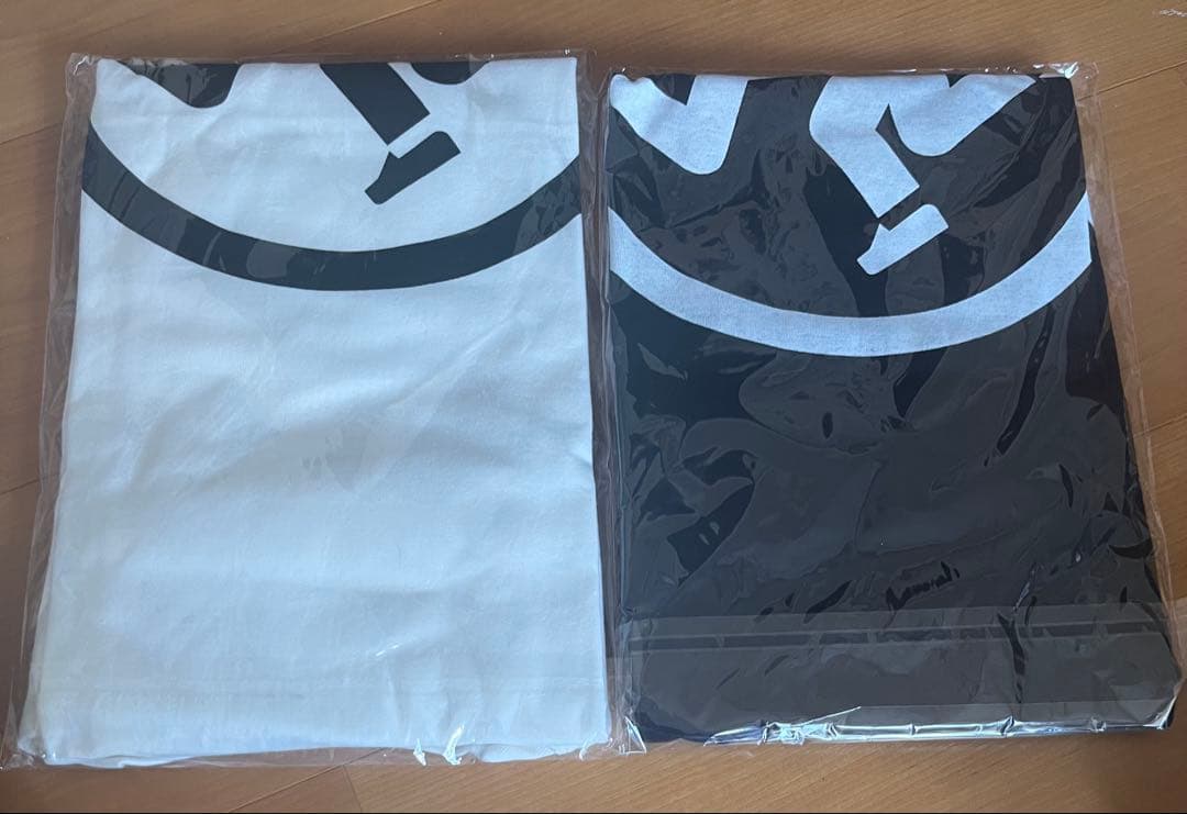 新品未使用品 fruity Tシャツ Lサイズ 白黒セット