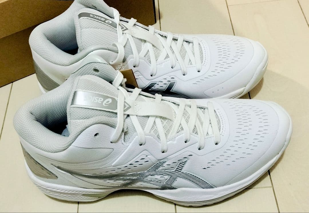 ★新品・未使用・タグ付き★asics GELHOOP V15★ゲルフープ★