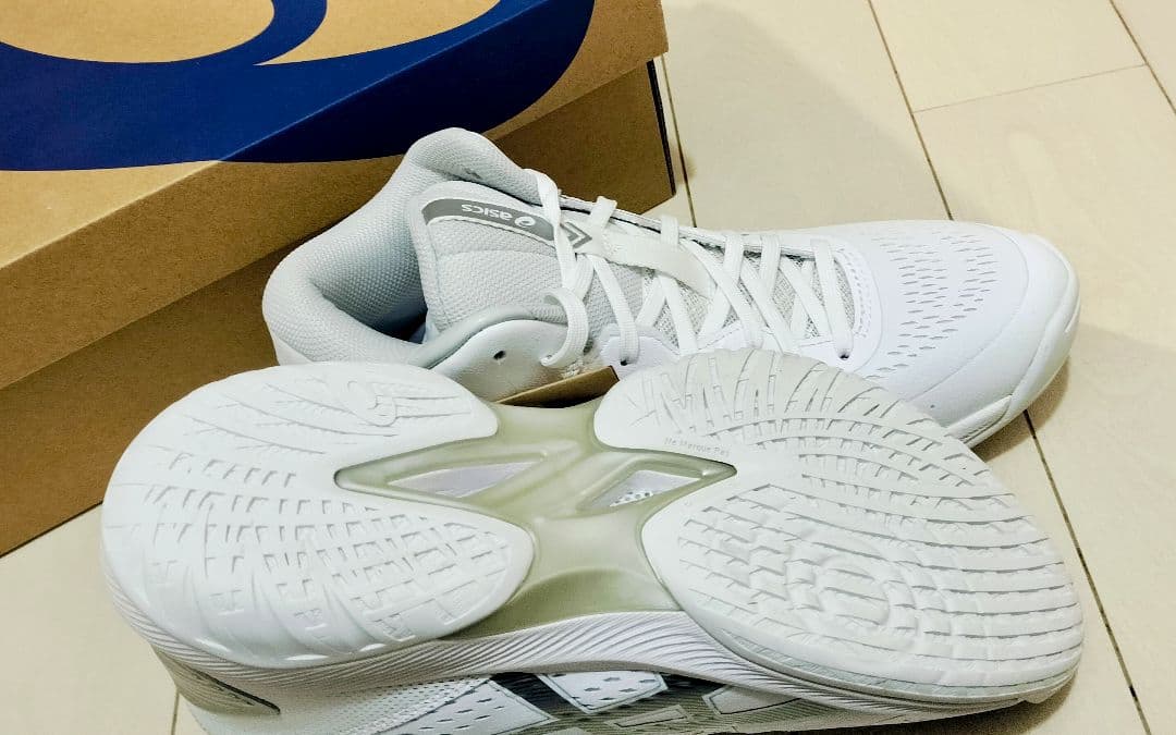 ★新品・未使用・タグ付き★asics GELHOOP V15★ゲルフープ★