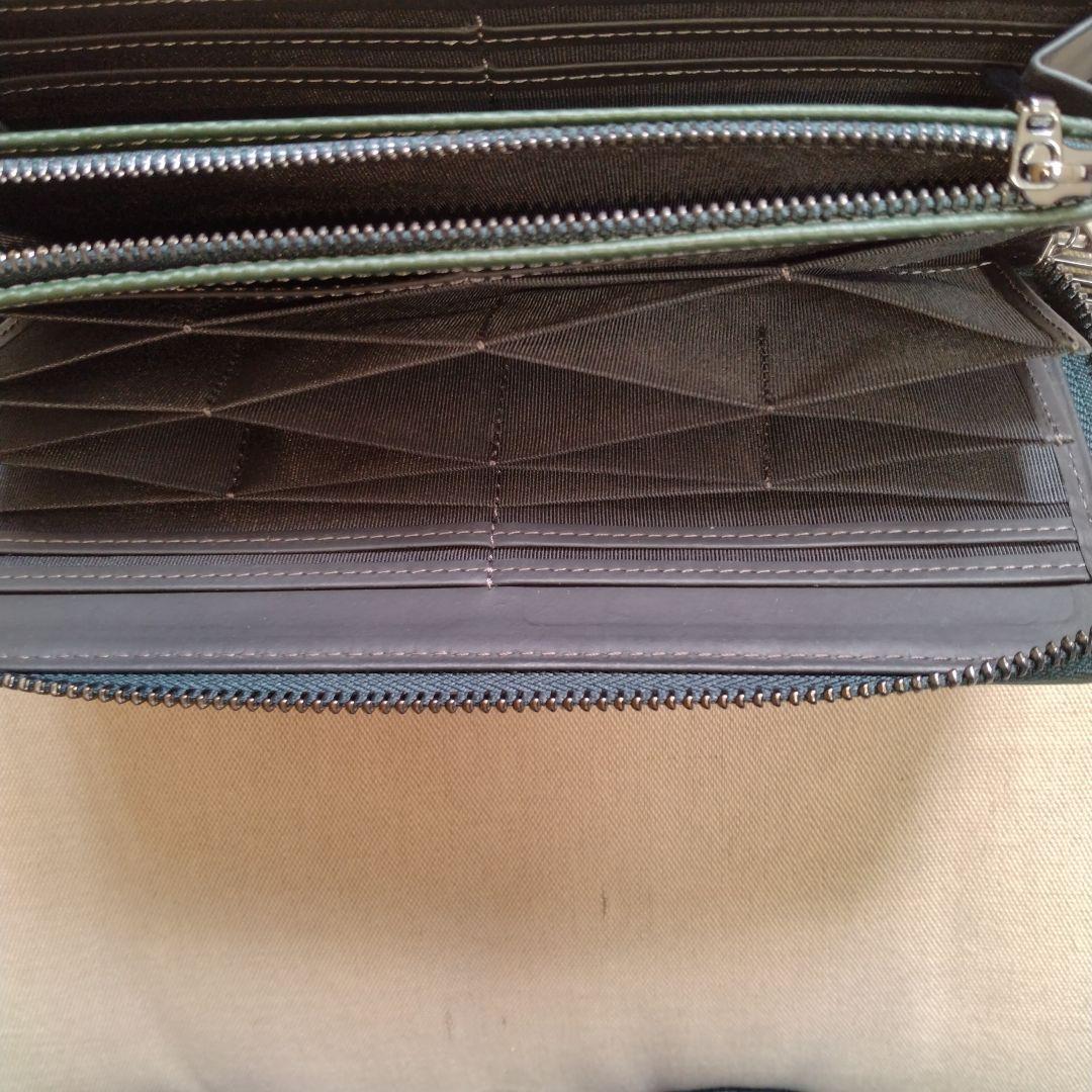 Neu interesse 長財布