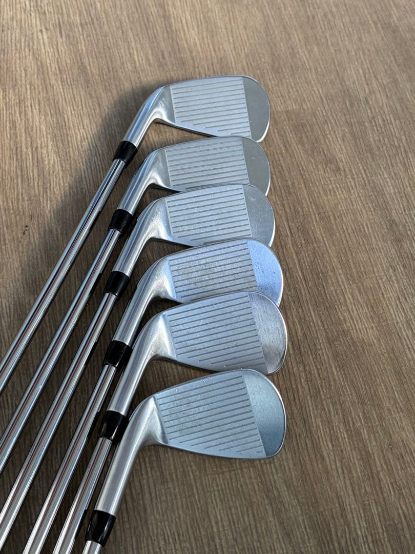 【送料無料】Titleist T100 DG アイアン5-9 P (46) 6本