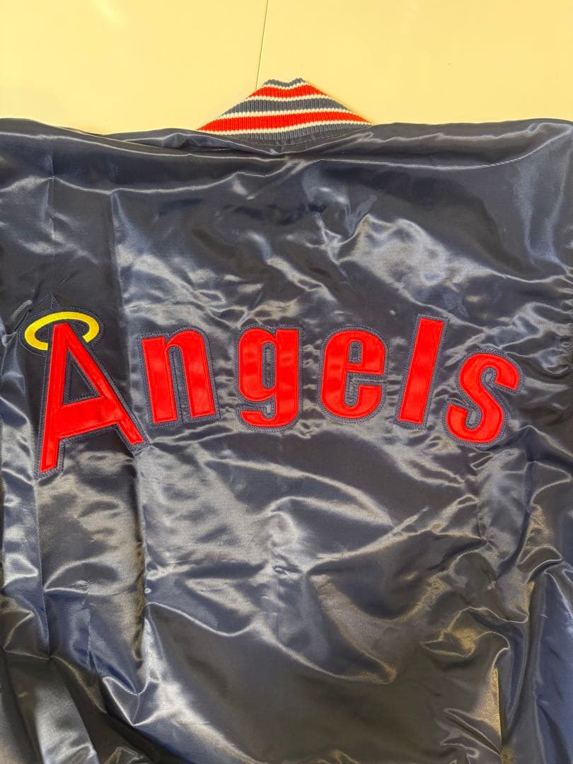 【MLB公認希少ジャンパー】美品 Angels サテンジャケット ネイビー