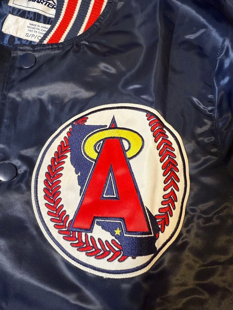 【MLB公認希少ジャンパー】美品 Angels サテンジャケット ネイビー