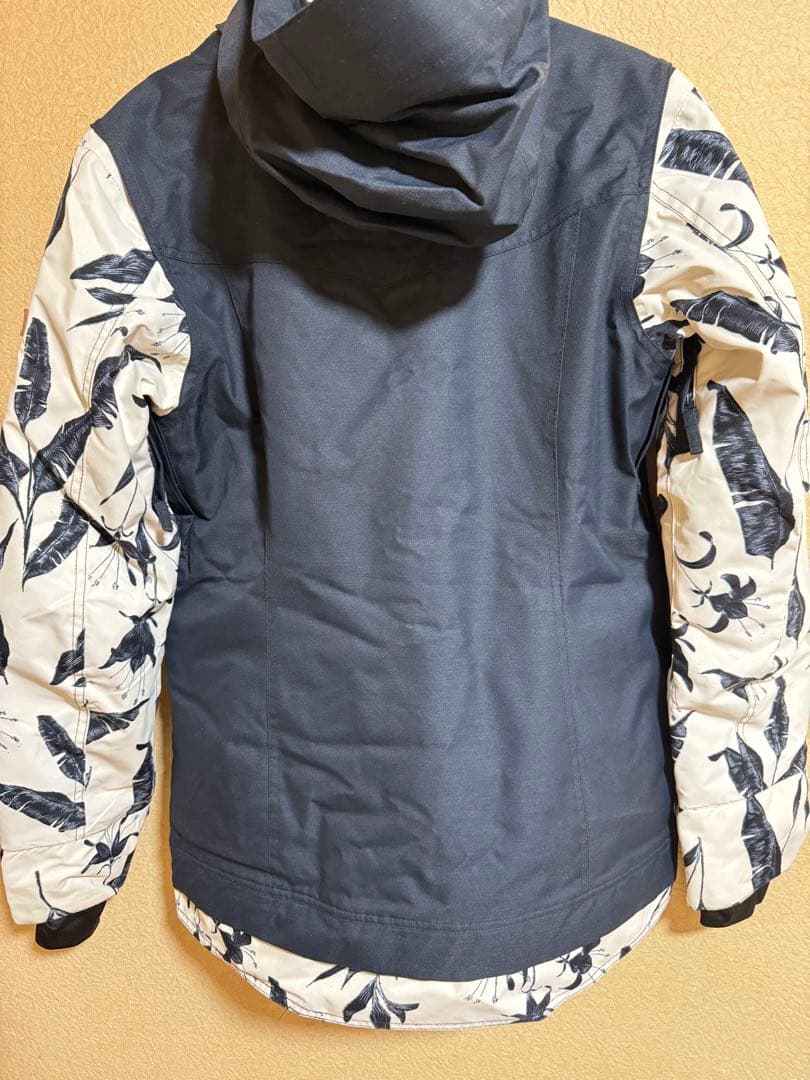ROXY フローラル柄 スノーボードジャケット
