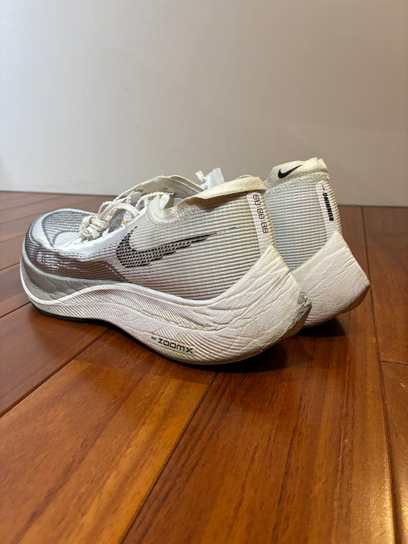 (走行距離少)Nike ZoomX Vaporfly NEXT% 2