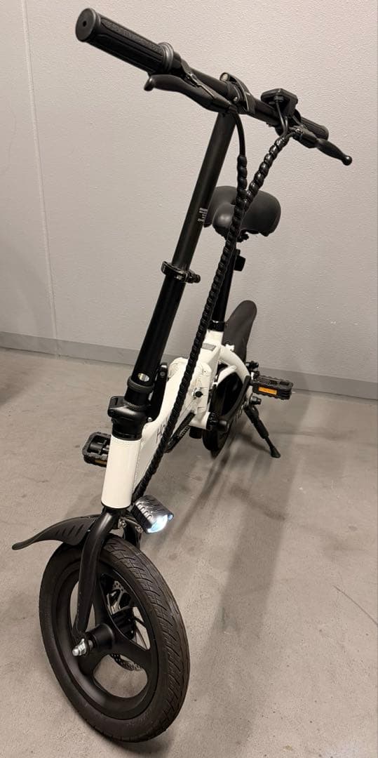 HOLDON ホールドオン Q1J 折り畳み 電動アシスト自転車　パールホワイト