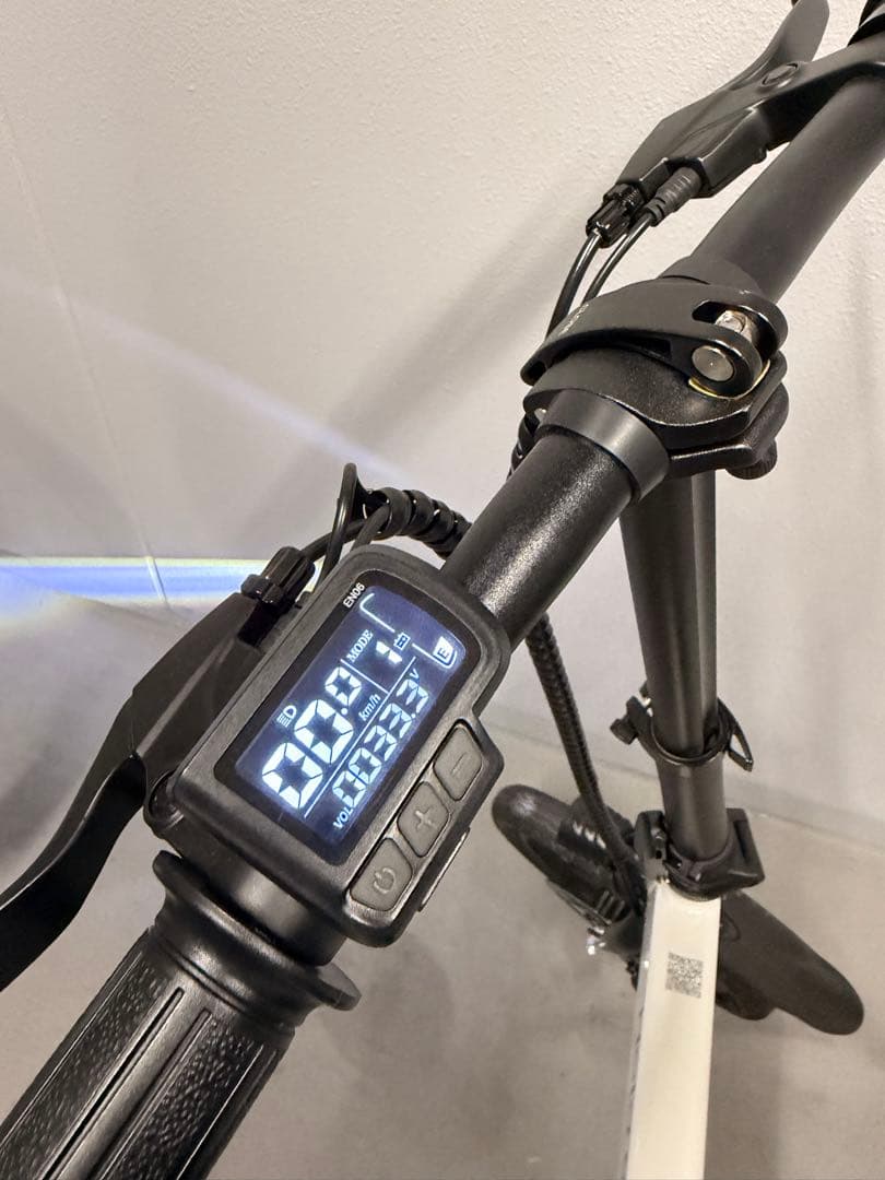 HOLDON ホールドオン Q1J 折り畳み 電動アシスト自転車　パールホワイト
