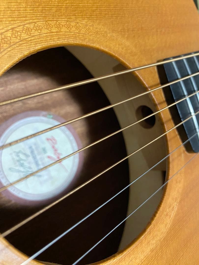 アコースティックギター　Taylor