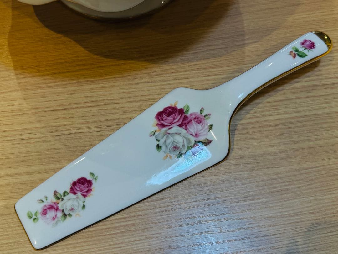 A8042【ロイヤルアシュモア】 ケーキサーバーセット 花柄 バラ